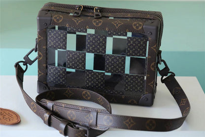 Franco Shops - Louis Vuittons  - 10124