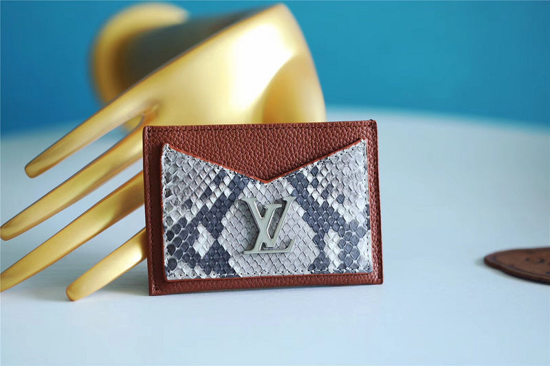Franco Shops - Louis Vuittons  - 9255