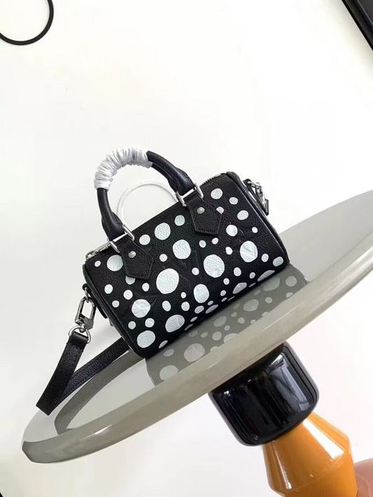 Franco Shops - Louis Vuittons  - 15266