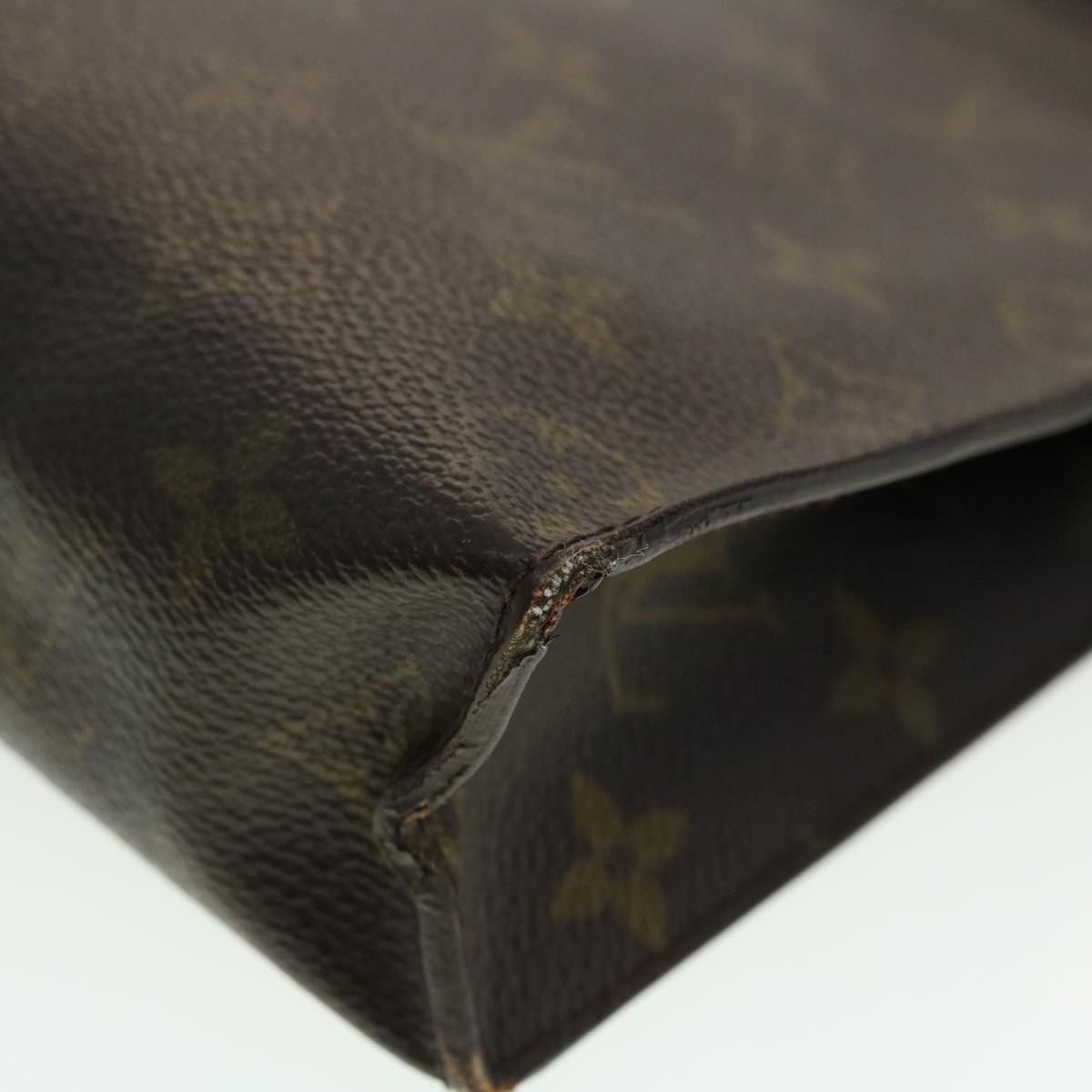 LOUIS VUITTON Monogram Poche Toilette 26 Pouch M47542 LV Auth 40574