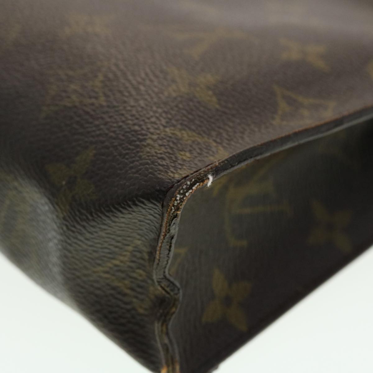 LOUIS VUITTON Monogram Poche Toilette 26 Pouch M47542 LV Auth 40574
