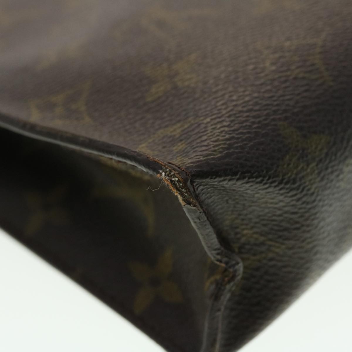 LOUIS VUITTON Monogram Poche Toilette 26 Pouch M47542 LV Auth 40574