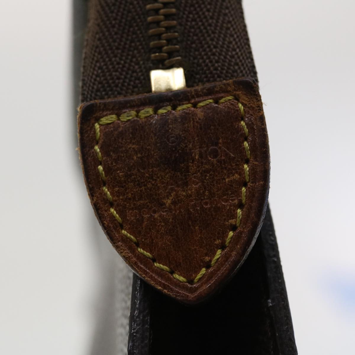 LOUIS VUITTON Monogram Poche Toilette 26 Pouch M47542 LV Auth 40574
