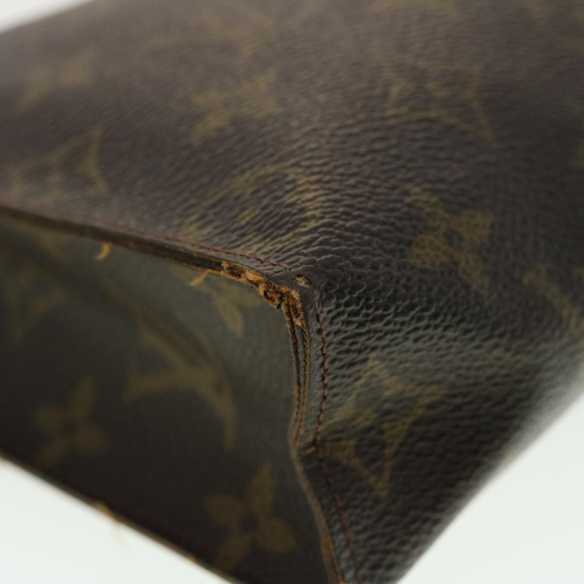 LOUIS VUITTON Monogram Poche Toilette 26 Pouch M47542 LV Auth 40575