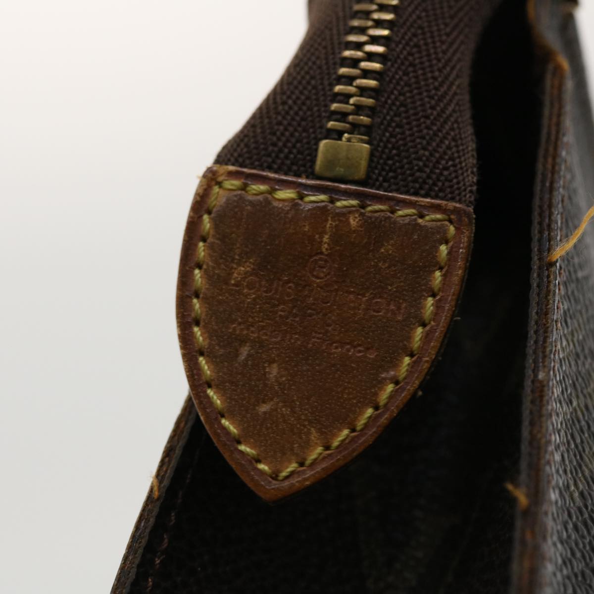 LOUIS VUITTON Monogram Poche Toilette 26 Pouch M47542 LV Auth 40575