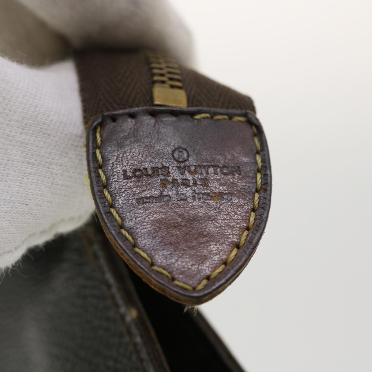 LOUIS VUITTON Monogram Poche Toilette 26 Pouch M47542 LV Auth 40640