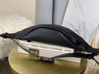 Franco Shops - Louis Vuittons  - 15533