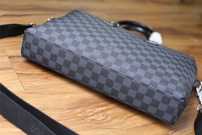 Franco Shops - Louis Vuittons  - 9875