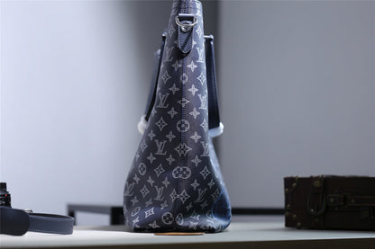 Franco Shops - Louis Vuittons  - 9838
