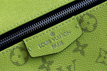 Franco Shops - Louis Vuittons  - 9764
