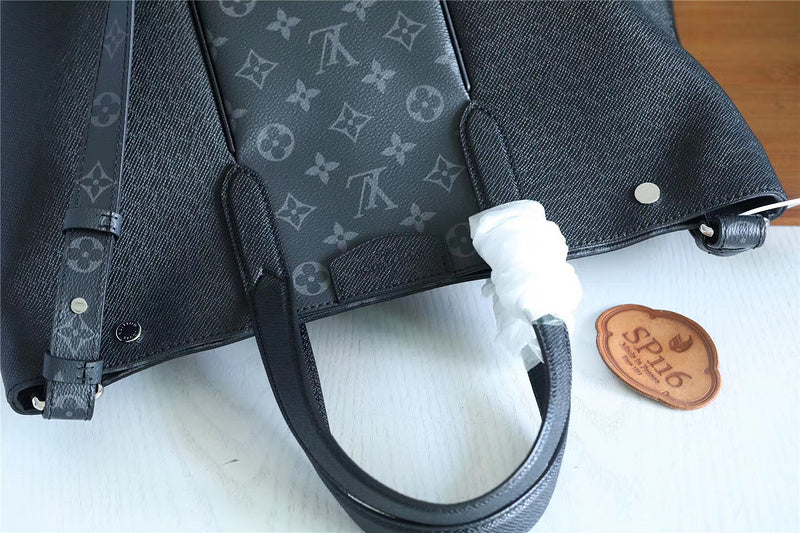 Franco Shops - Louis Vuittons  - 9834