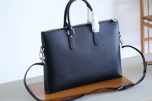 Franco Shops - Louis Vuittons  - 9823