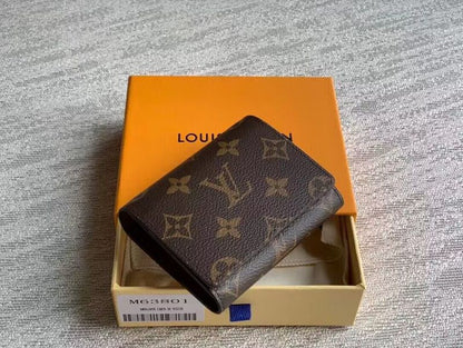 Franco Shops - Louis Vuittons  - 15755