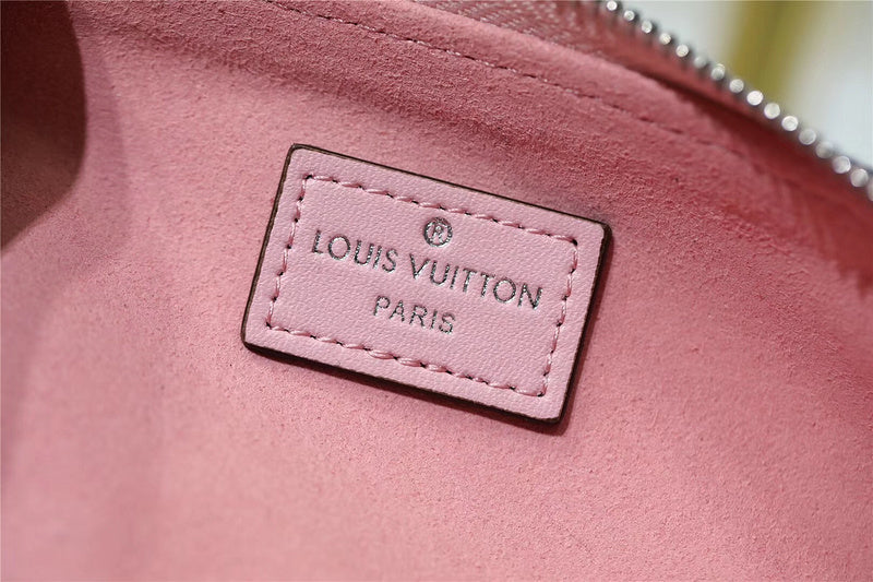 Franco Shops - Louis Vuittons  - 9230