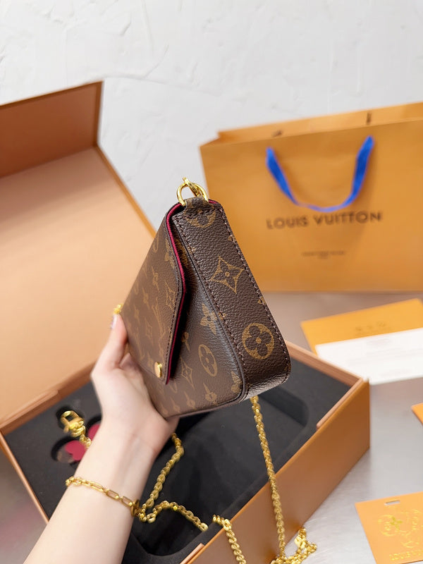 Franco Shops - Louis Vuittons  - 15022