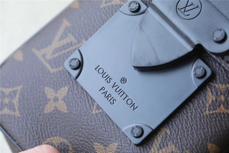 Franco Shops - Louis Vuittons  - 10077