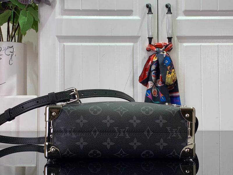 Franco Shops - Louis Vuittons  - 15223
