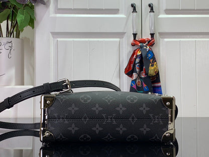 Franco Shops - Louis Vuittons  - 15223