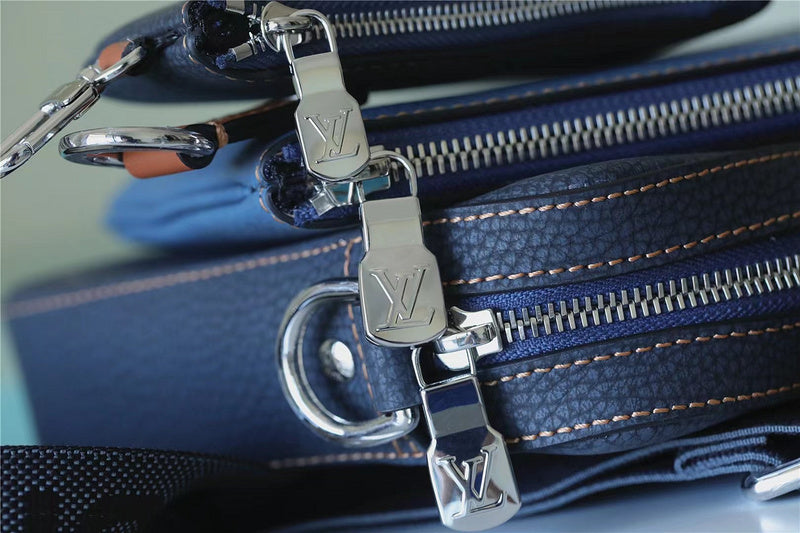 Franco Shops - Louis Vuittons  - 10049