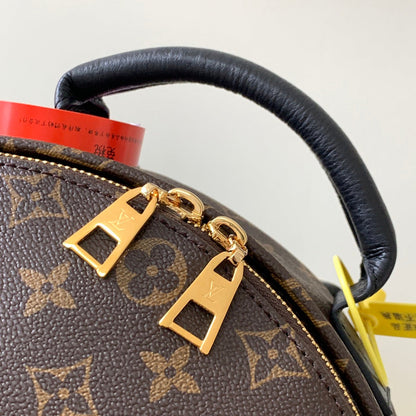 Franco Shops - Louis Vuittons  - 15356