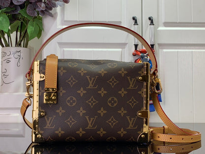 Franco Shops - Louis Vuittons  - 15222