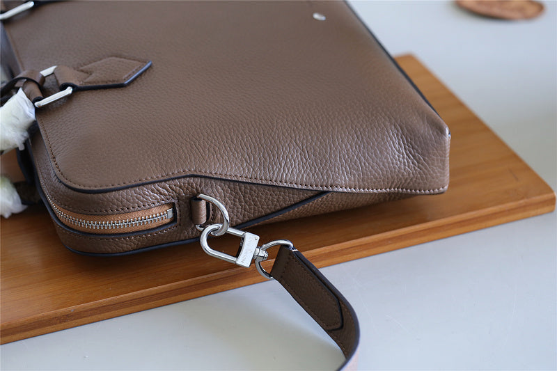 Franco Shops - Louis Vuittons  - 9877