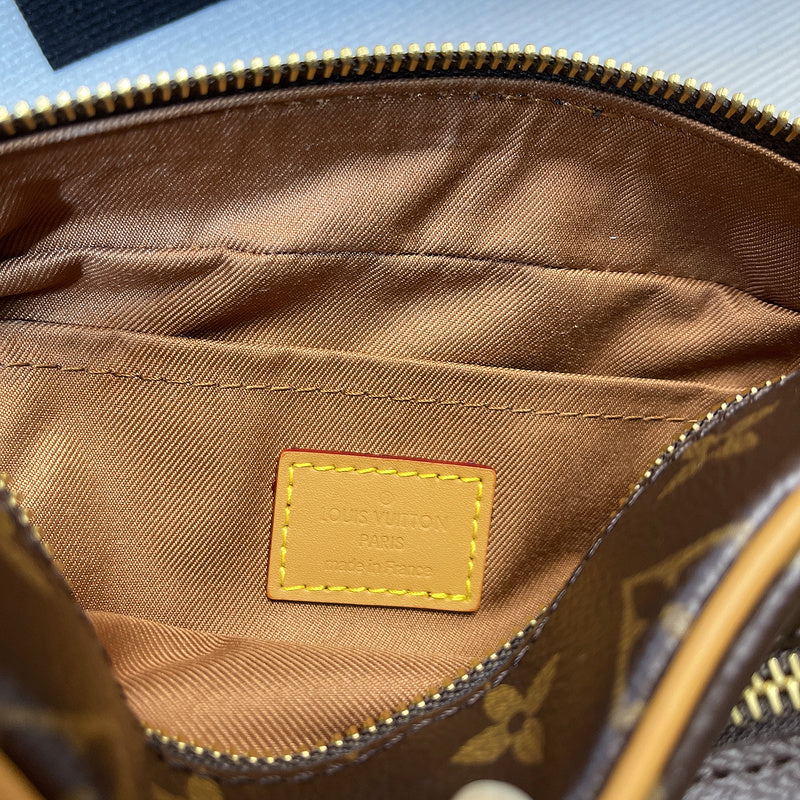 Franco Shops - Louis Vuittons  - 10151
