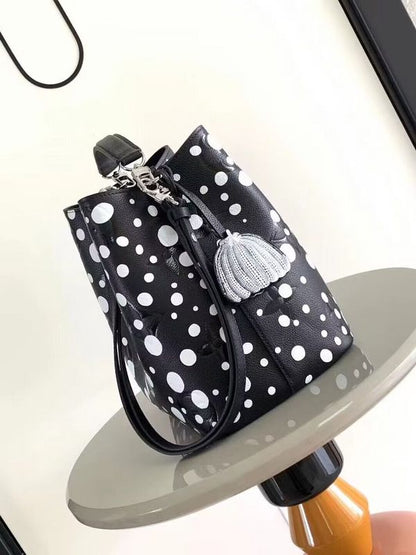 Franco Shops - Louis Vuittons  - 15262