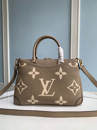 Franco Shops - Louis Vuittons  - 15405