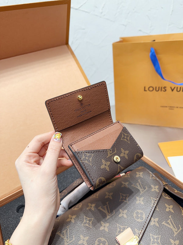 Franco Shops - Louis Vuittons  - 15024