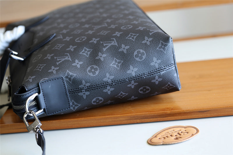 Franco Shops - Louis Vuittons  - 9887