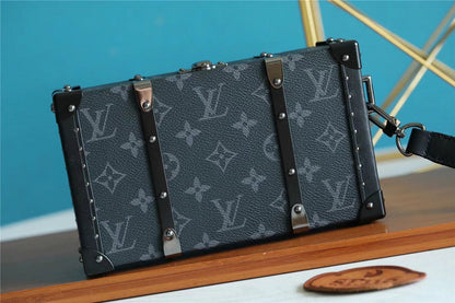 Franco Shops - Louis Vuittons  - 10173
