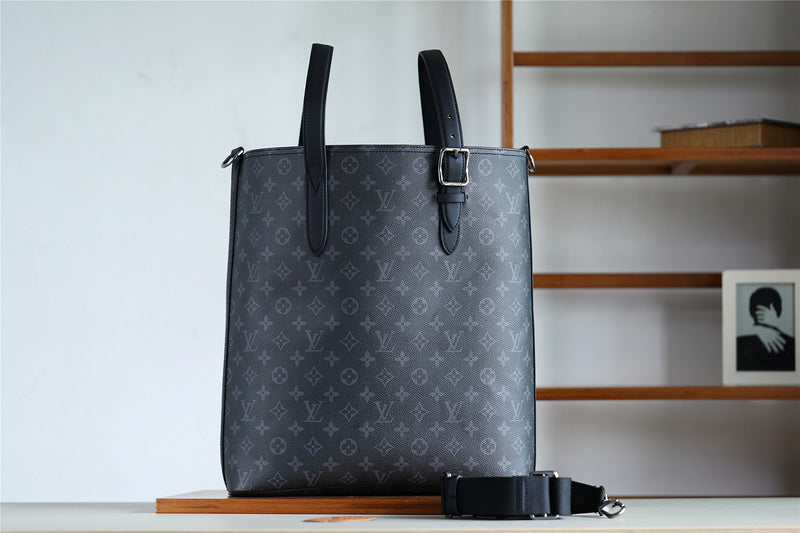 Franco Shops - Louis Vuittons  - 9845