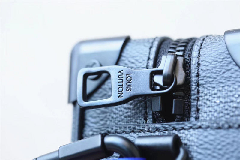 Franco Shops - Louis Vuittons  - 10134