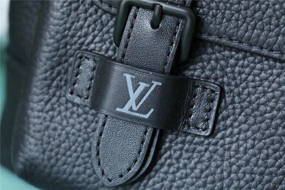 Franco Shops - Louis Vuittons  - 9664