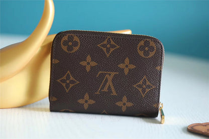 Franco Shops - Louis Vuittons  - 9221