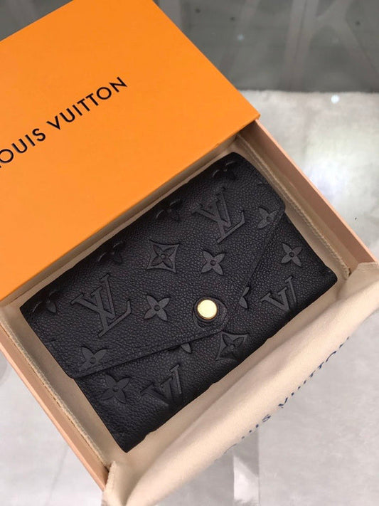 Franco Shops - Louis Vuittons  - 9174
