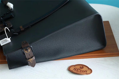 Franco Shops - Louis Vuittons  - 9843