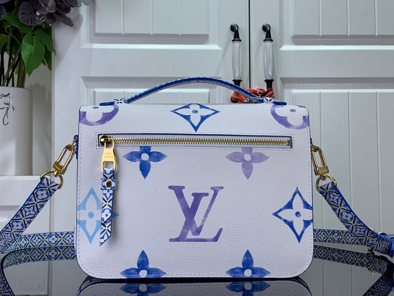 Franco Shops - Louis Vuittons  - 15236