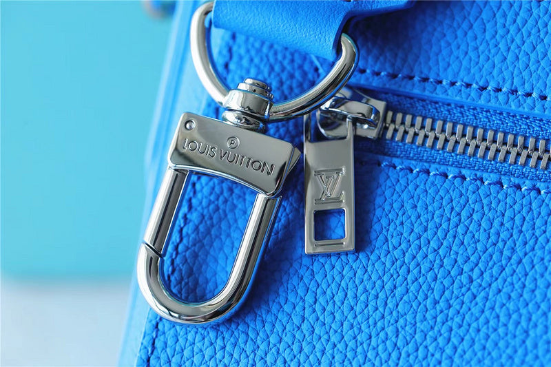 Franco Shops - Louis Vuittons  - 9927