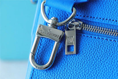 Franco Shops - Louis Vuittons  - 9927
