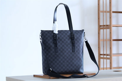 Franco Shops - Louis Vuittons  - 9839