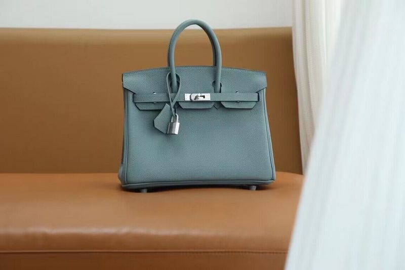 Franco Shops - Louis Vuittons  - 15327