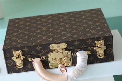 Franco Shops - Louis Vuittons  - 9508