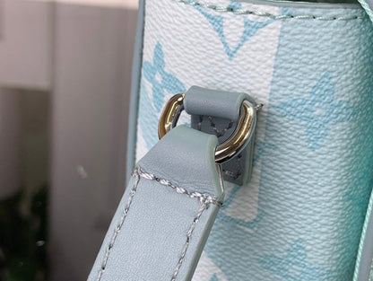 Franco Shops - Louis Vuittons  - 15226