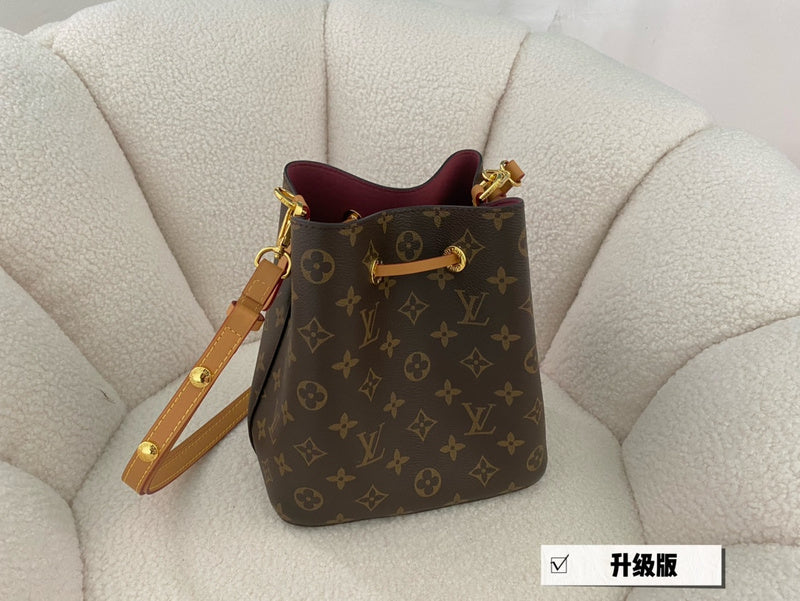 Franco Shops - Louis Vuittons  - 15076