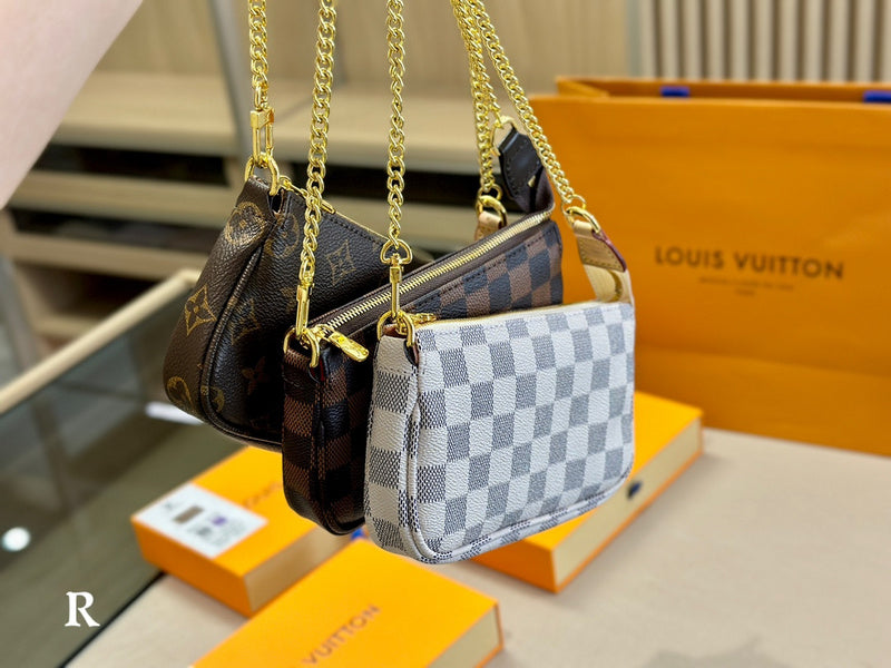 Franco Shops - Louis Vuittons  - 15010