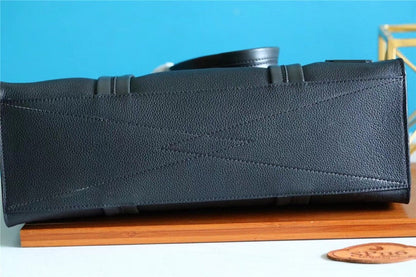 Franco Shops - Louis Vuittons  - 9821