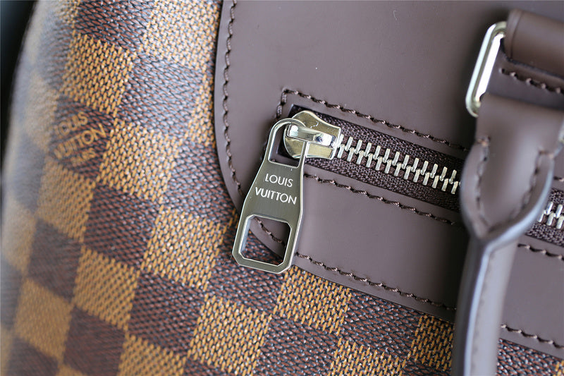 Franco Shops - Louis Vuittons  - 9862