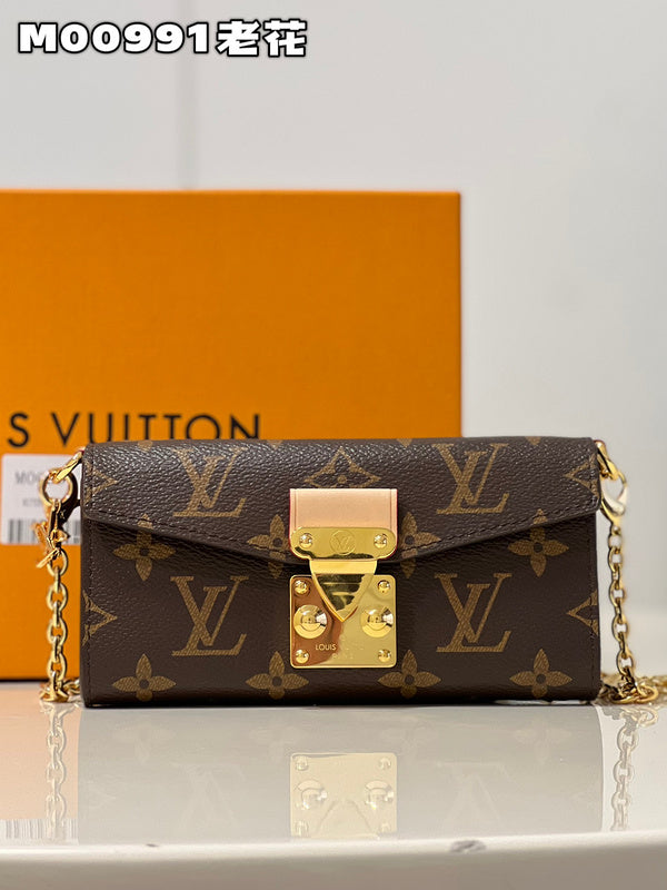 Franco Shops - Louis Vuittons  - 15609
